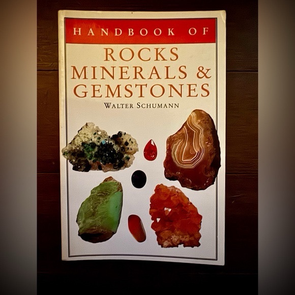 Handbook of Rocks Minerals & Gemstones  White Cover - Picture 3 of 3